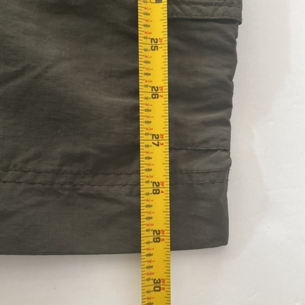 Eddie Bauer Olive Green Women 100% Nylon Cargo Pants 12 EUC - Picture 8 of 14